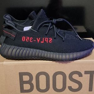 Yeezy Boost  V2 350 Boost mens sz 10.5